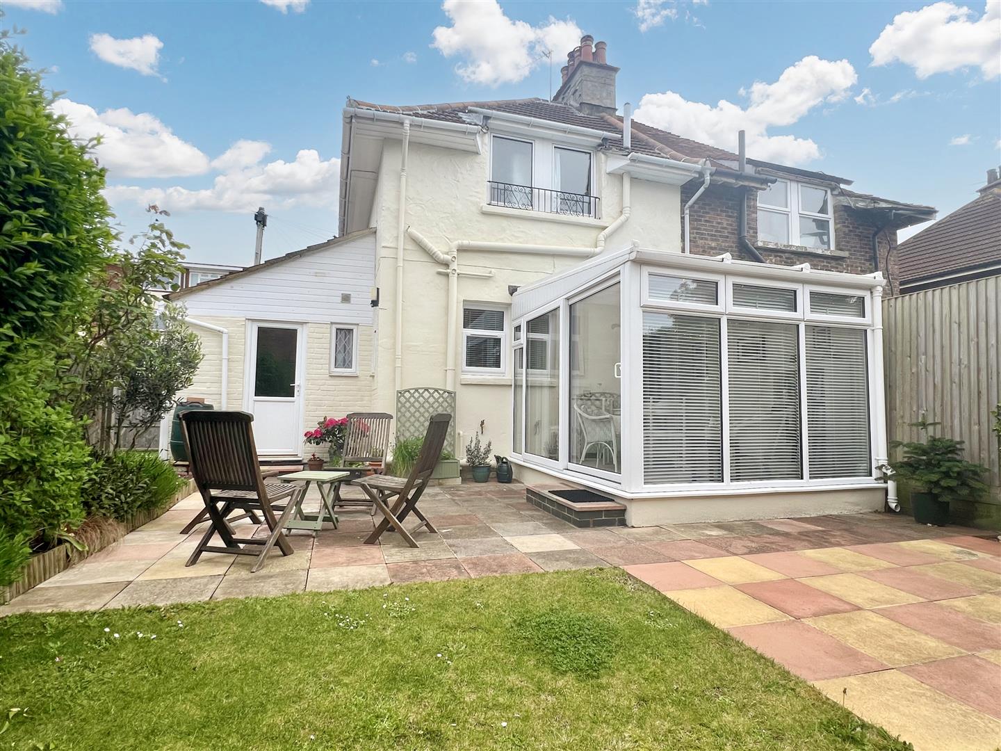 Property Details for Roselands Avenue, Eastbourne Town Property